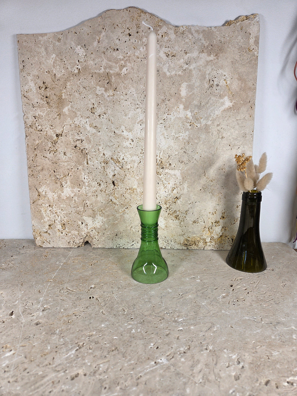 Petit chandelier en bouteille sucyclée