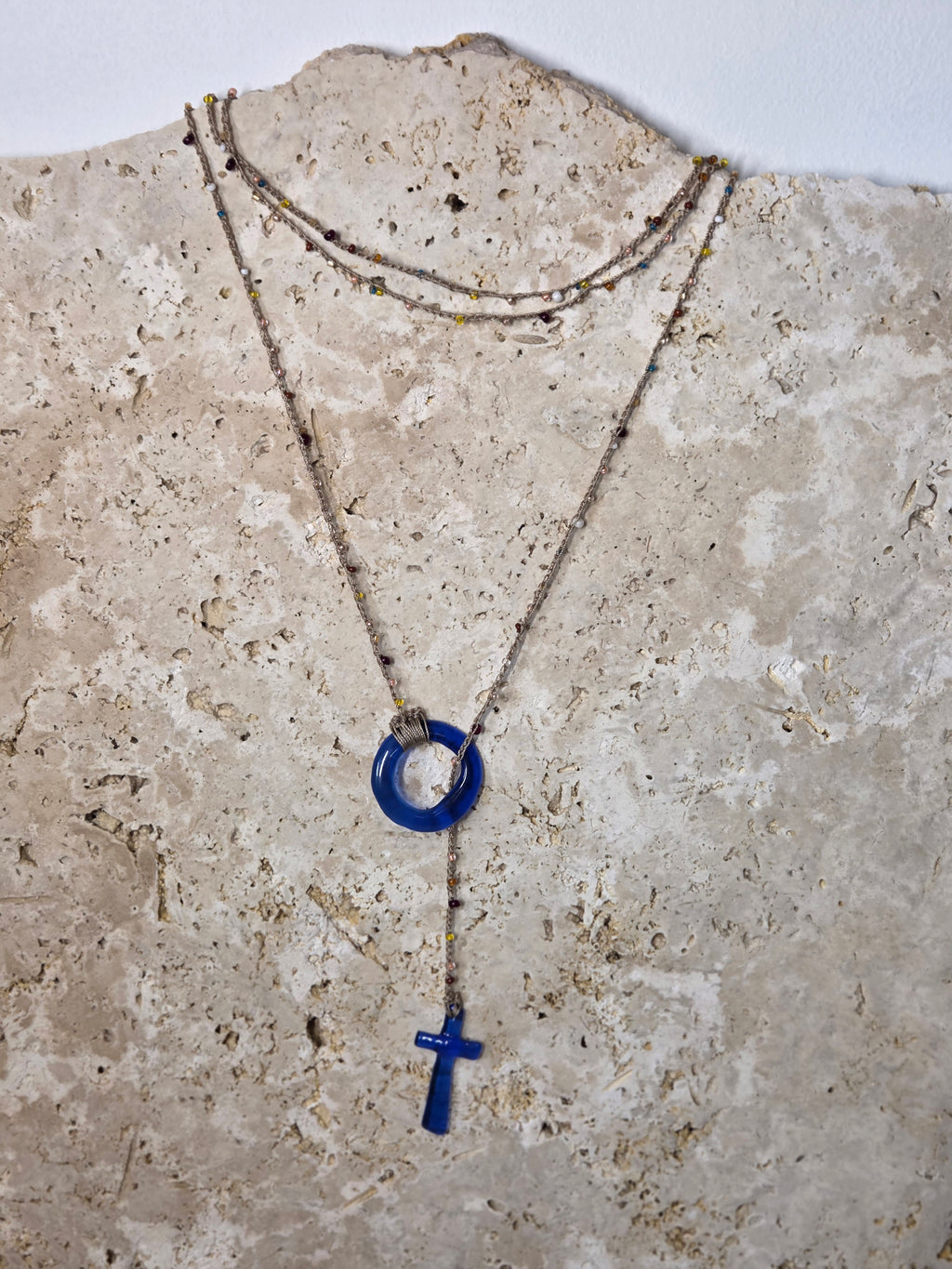 Collier en verre recyclé