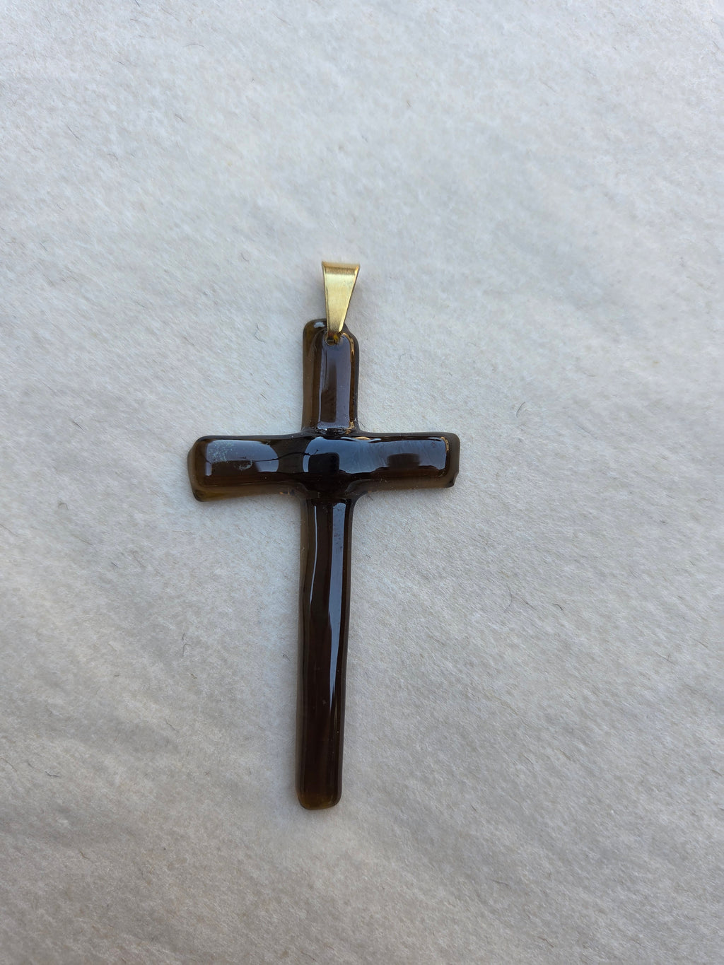 Pendentif Croix – Verre de bouteille revalorisé en Corse