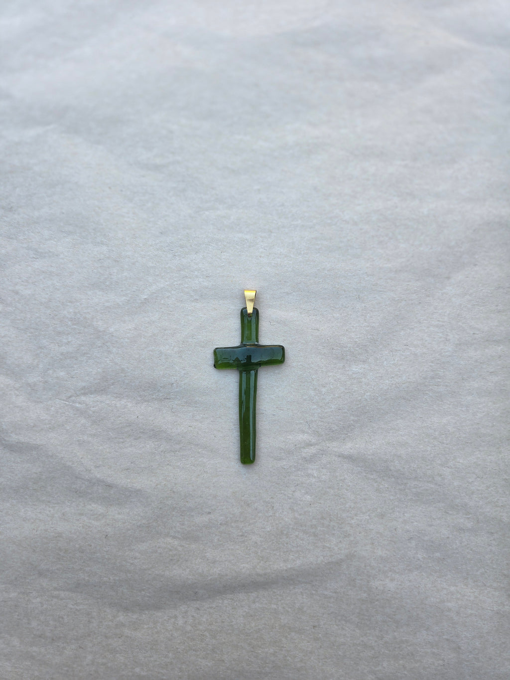 Pendentif Croix – Verre de bouteille revalorisé en Corse