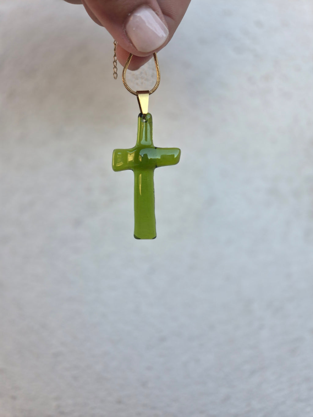 Pendentif Croix – Verre de bouteille revalorisé en Corse