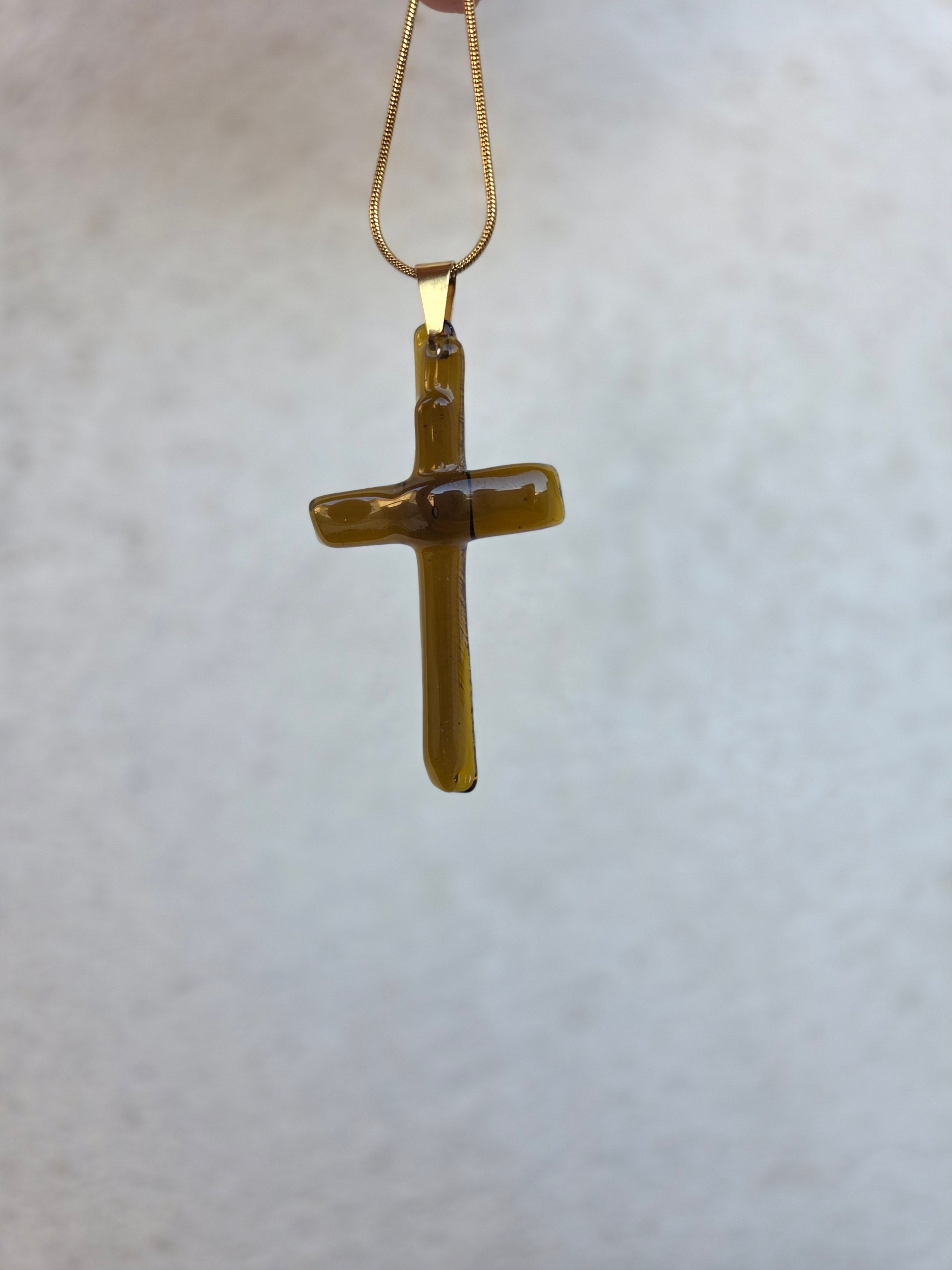 Pendentif Croix – Verre de bouteille revalorisé en Corse