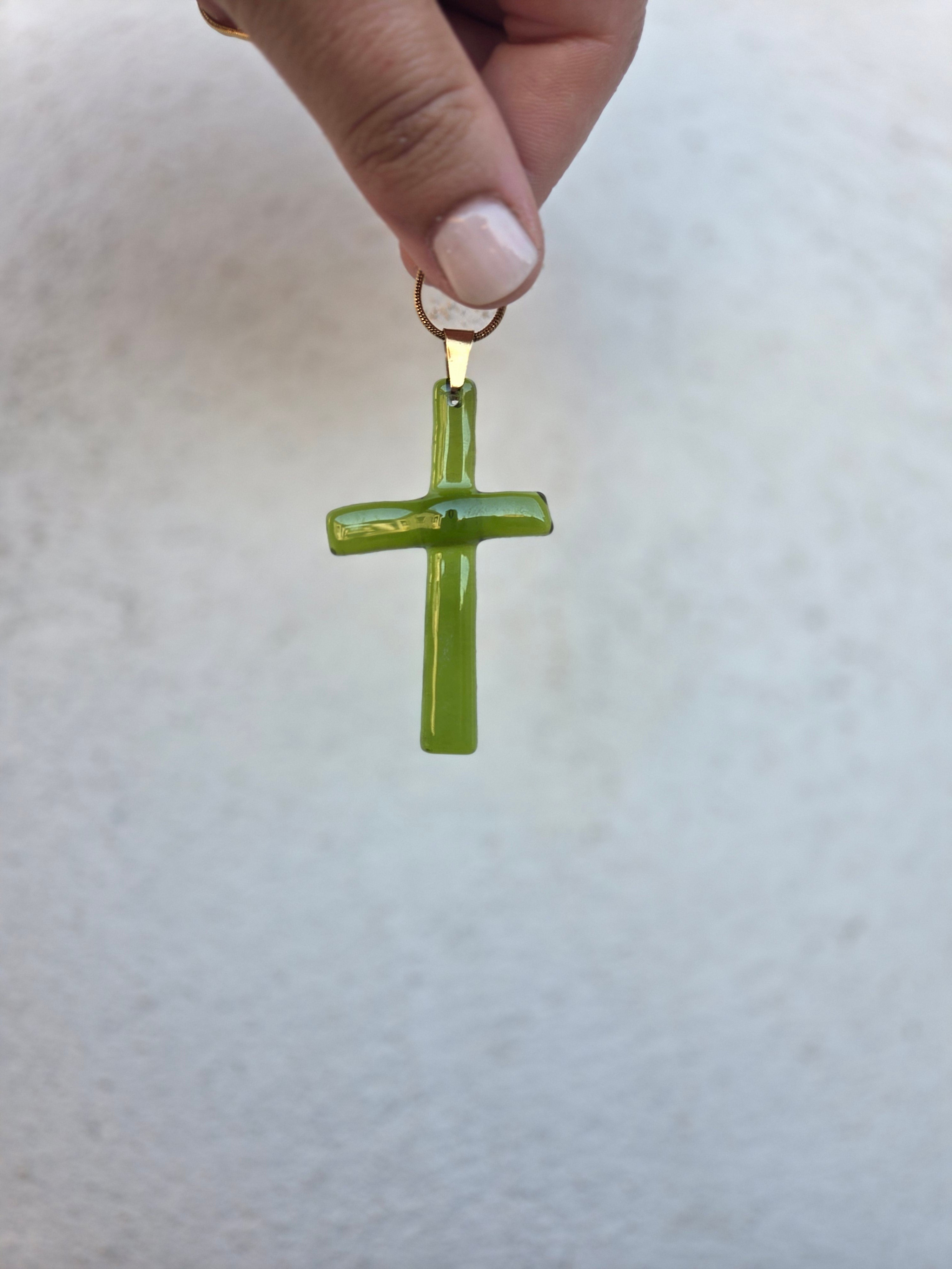 Pendentif Croix – Verre de bouteille revalorisé en Corse