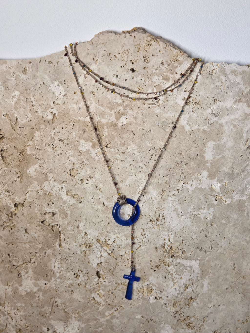 Collier en verre recyclé