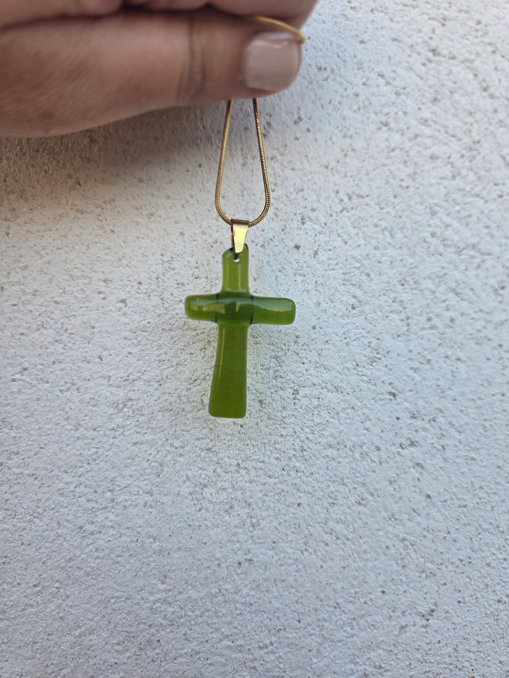Pendentif Croix – Verre de bouteille revalorisé en Corse